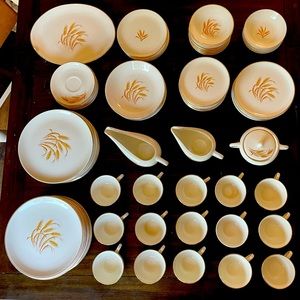 Golden Wheat 97 piece dinnerware set 22k gold